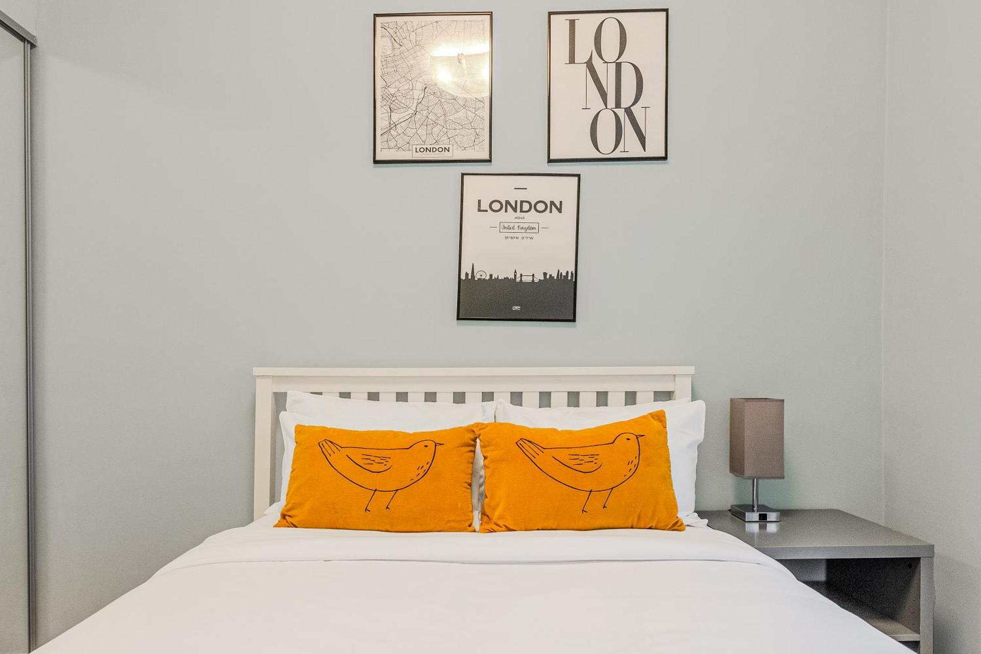 Stunning Central 2Br Flat Btw Soho & Covent Garden ロンドン エクステリア 写真