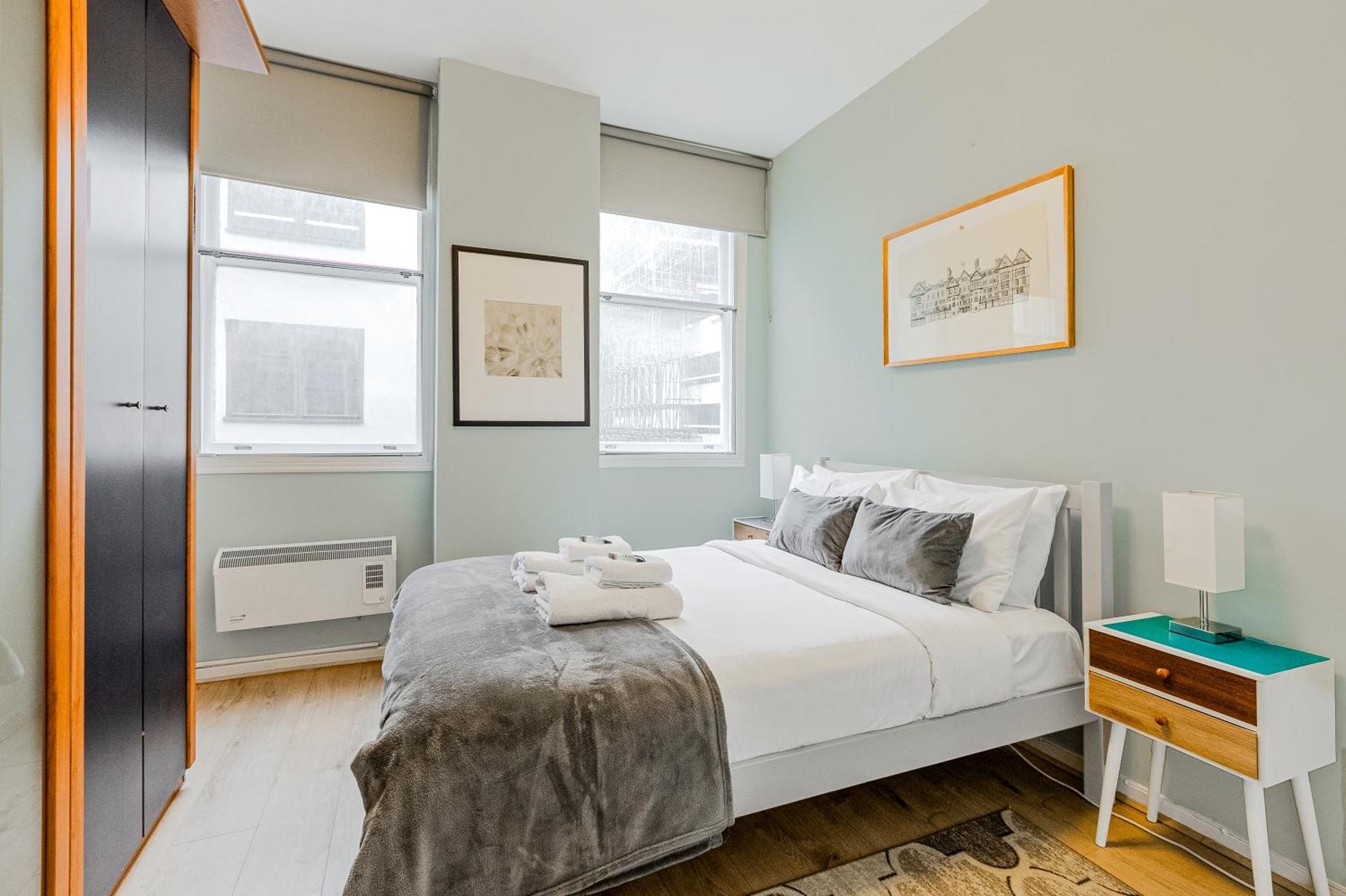 Stunning Central 2Br Flat Btw Soho & Covent Garden ロンドン エクステリア 写真